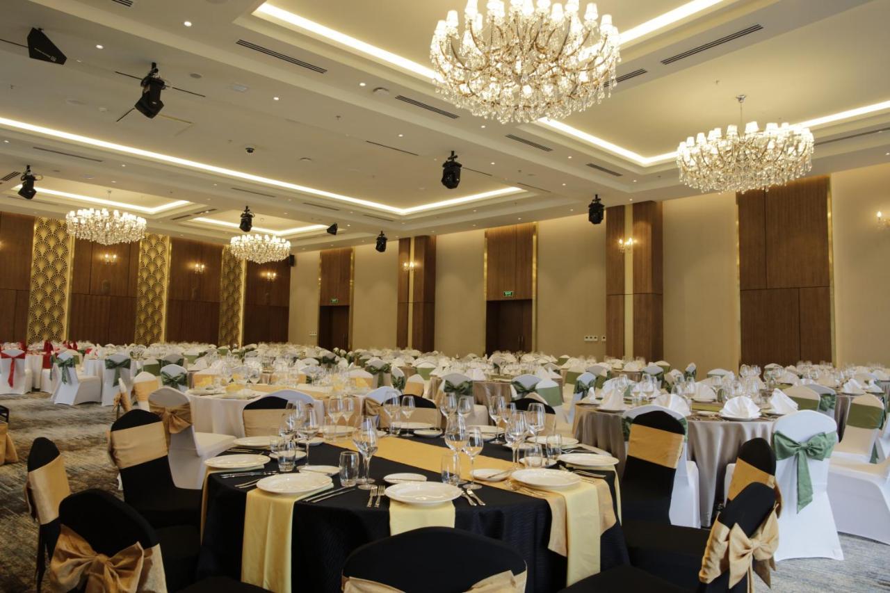 Wyndham Grand Kn Paradise קאם ראן מראה חיצוני תמונה