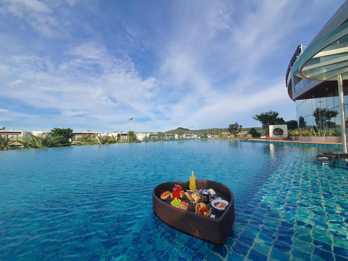 Wyndham Grand Kn Paradise קאם ראן מראה חיצוני תמונה